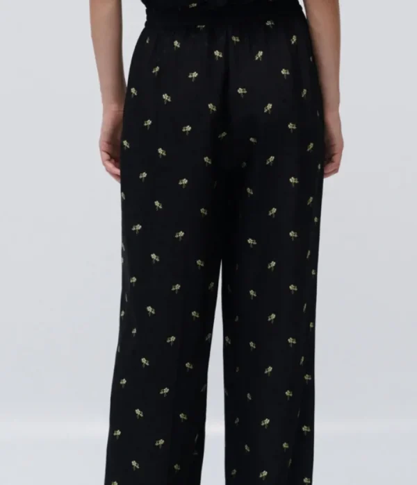 Pants-Oroton Mini Daisy Jacquard Pj Pant in Black